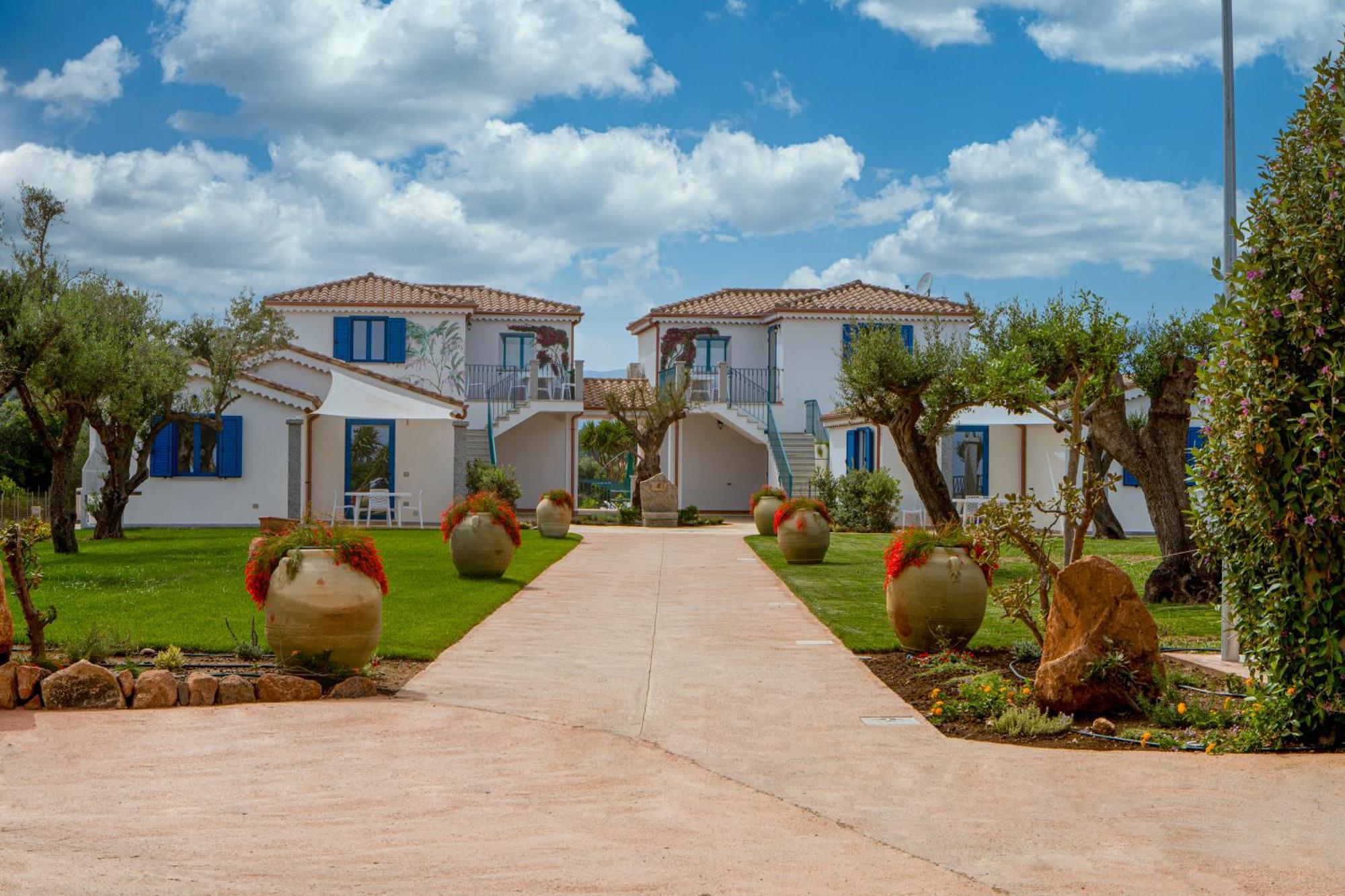 Apartment Acquamarina, Sul Mare Con Piscina Cardedu